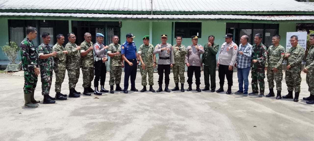 Polsek Tanjung Batu Bersama Unsur Tripika Sampaikan Ucapan HUT TNI ke-81