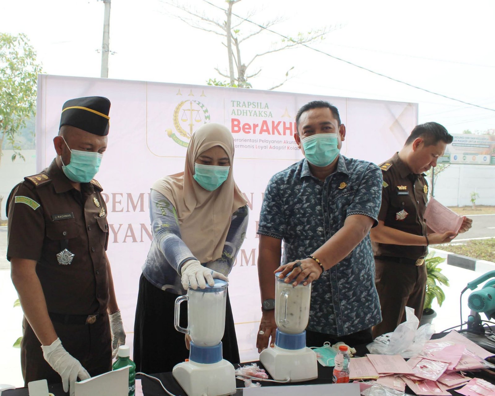 Kejari Ogan Ilir Musnahkan 458 Butir Ekstasi dan 92,072 Gram Sabu yang Telah Berkekuatan Hukum Tetap